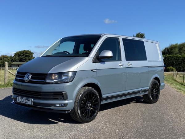 Volkswagen Transporter 2.0 TDI T28 Highline Combi Window Van 4dr Diesel DSG SWB Standard Roof (216 g/km, 138.08 bhp)